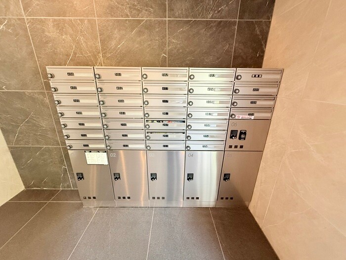 物件外観写真4　(建物設備)