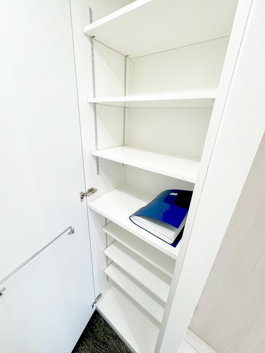 物件内観写真16　(靴箱)