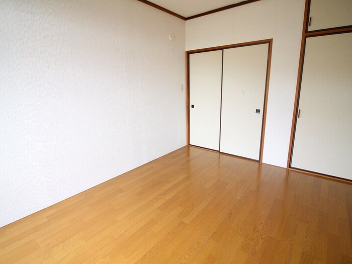 物件内観写真5　(居室)