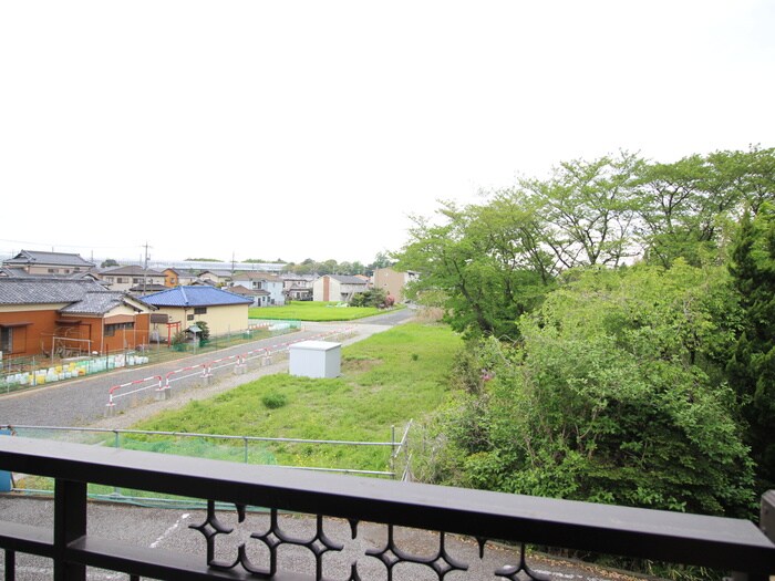 物件内観写真18　(室内からの展望)