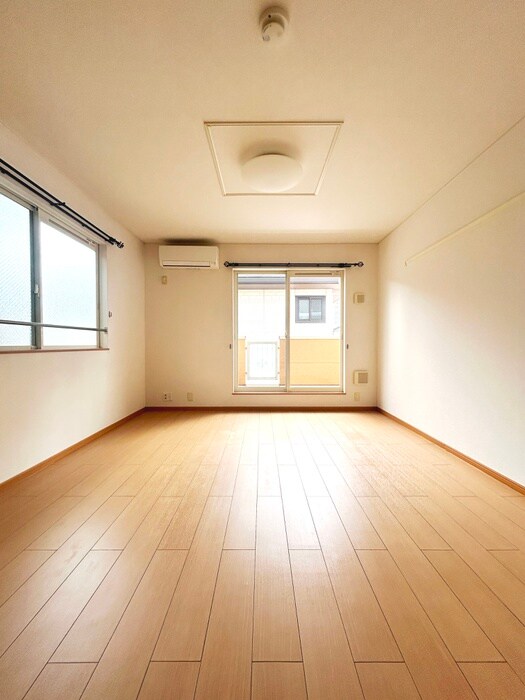 物件内観写真9　(居室)