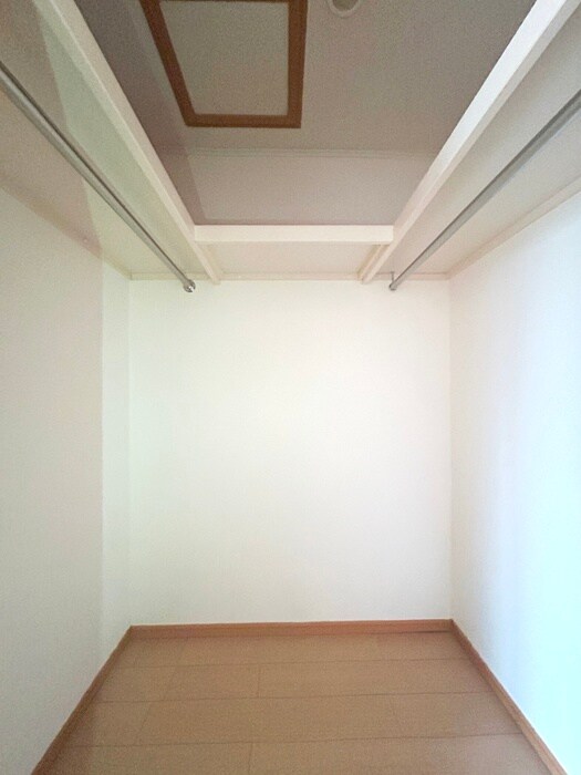 物件内観写真10　(収納)