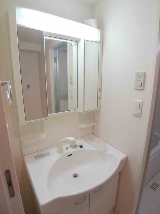 物件内観写真16　(洗面)