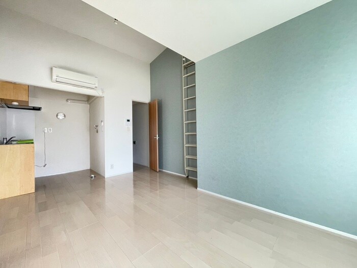 物件内観写真3　(居室)