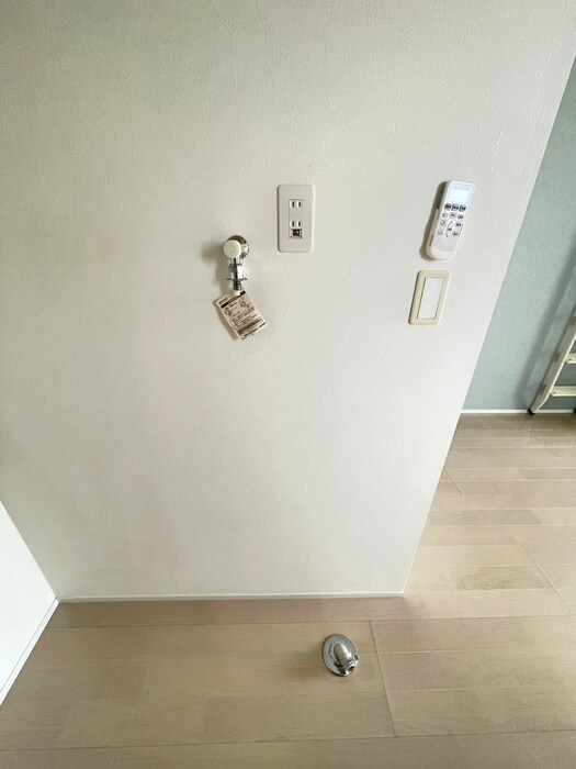 物件内観写真12　(洗濯機置場)