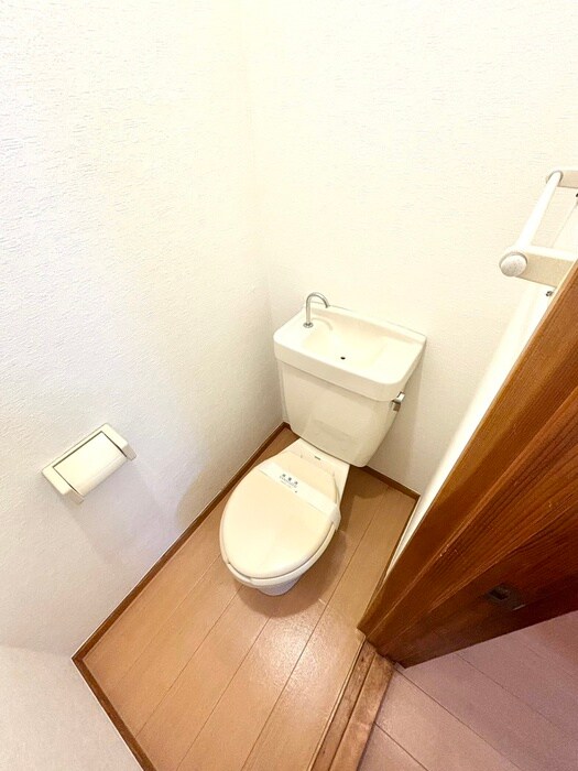 物件内観写真13　(トイレ)