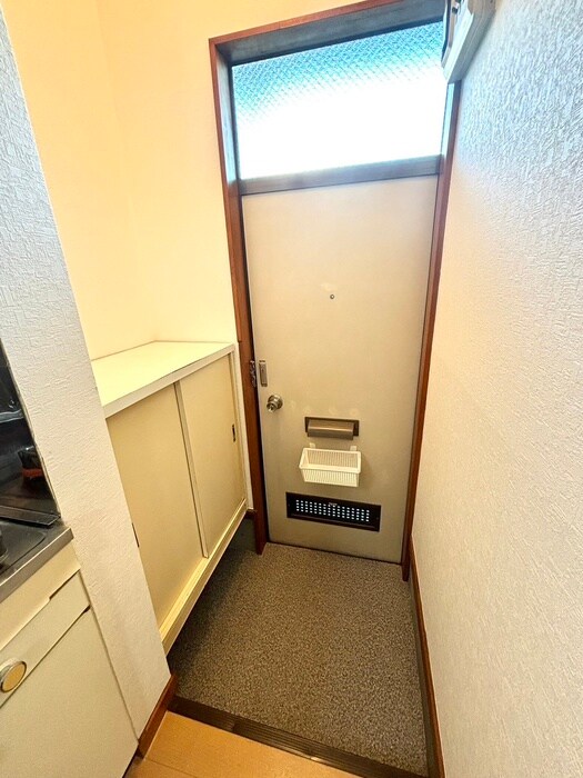 物件内観写真15　(玄関)