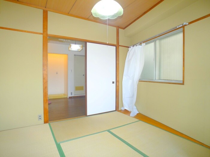 物件内観写真11　(居室)