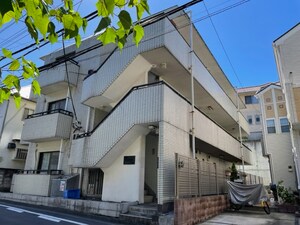 ファミ―ルプラザ４８外観写真