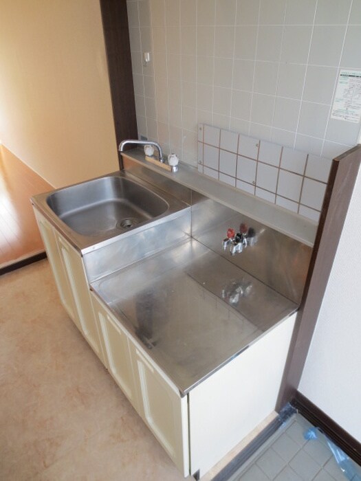 ジュネスイ－ストのキッチン