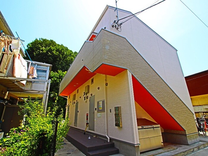 物件外観写真5　(エントランス部分)