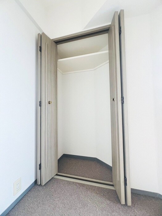 物件内観写真12　(収納)