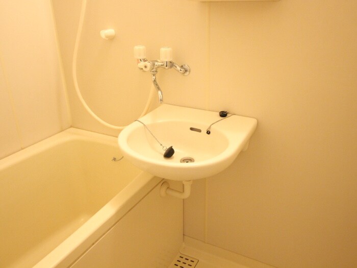 物件内観写真11　(洗面)