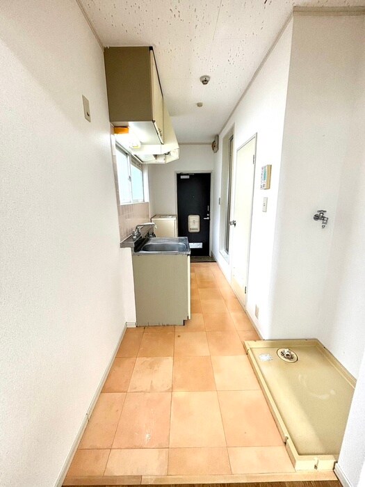 物件内観写真11　(廊下)