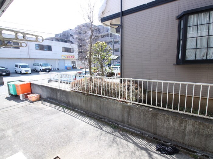 物件内観写真14　(室内からの展望)