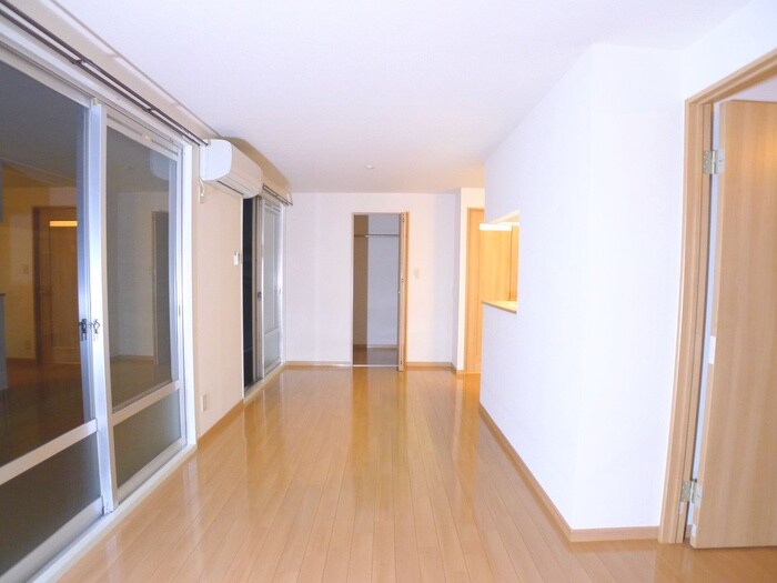 物件内観写真3　(ベランダ・バルコニー)