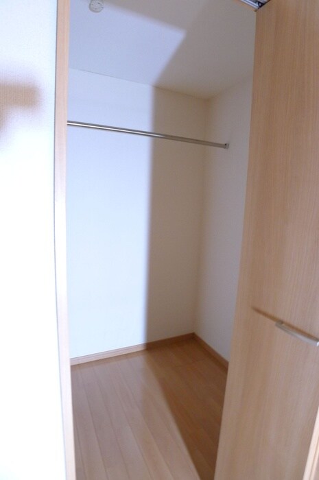 物件内観写真7　(収納)