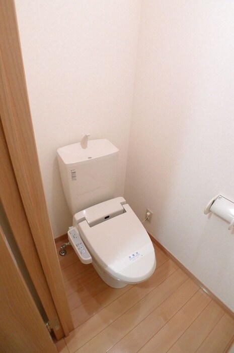 物件内観写真11　(トイレ)