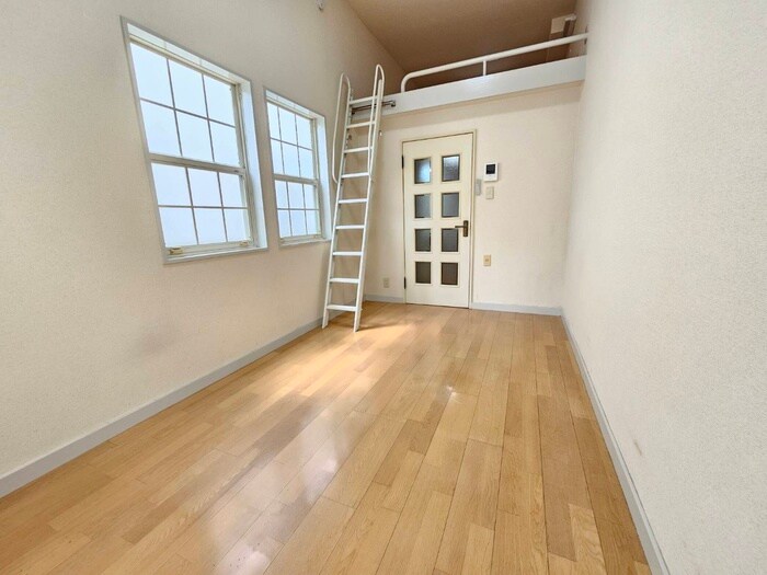 物件内観写真8　(居室)