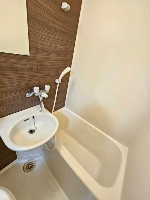 物件内観写真13　(バス／シャワールーム等)