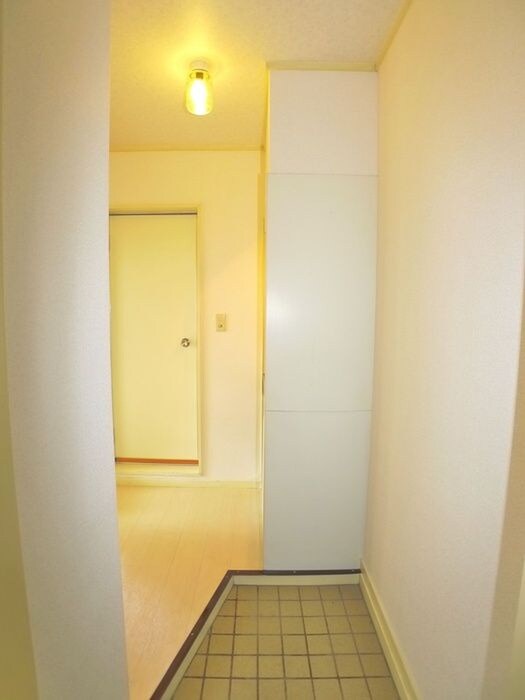 物件内観写真7　(玄関)