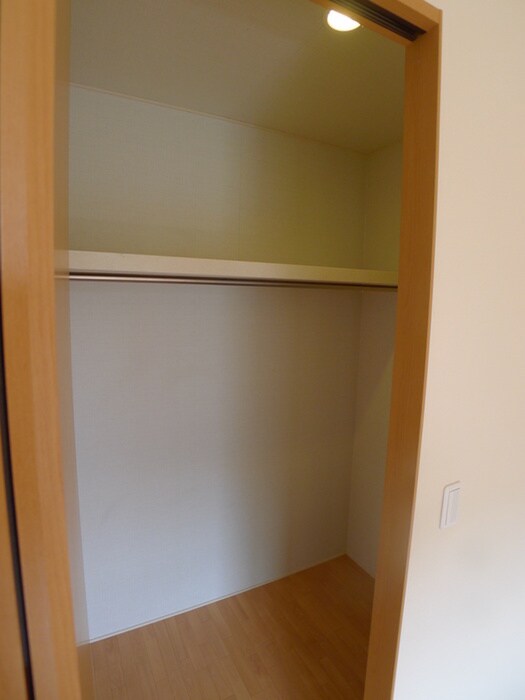 物件内観写真8　(収納)