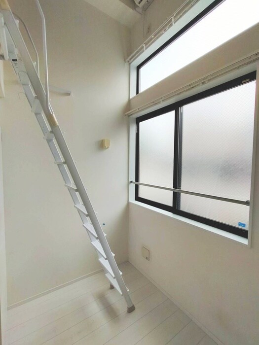 物件内観写真8　(居室)