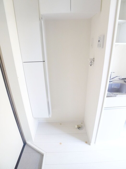 物件内観写真15　(洗濯機置場)