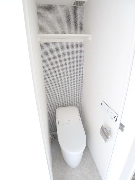 物件内観写真16　(トイレ)