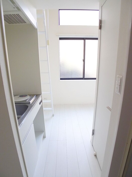 物件内観写真19　(廊下)