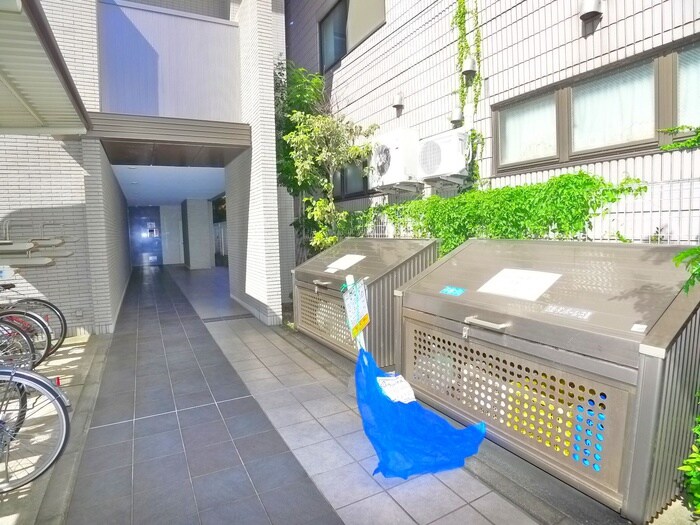 物件外観写真4　(建物設備)