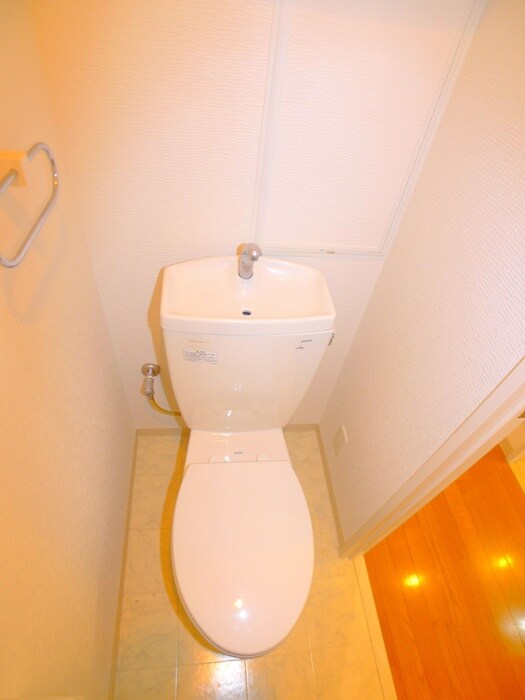 物件内観写真17　(トイレ)