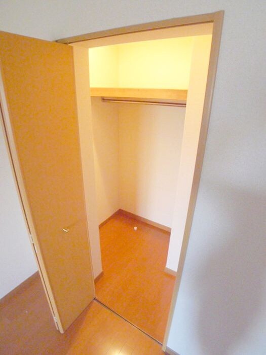 物件内観写真12　(収納)