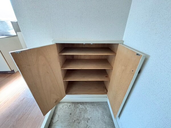 靴箱