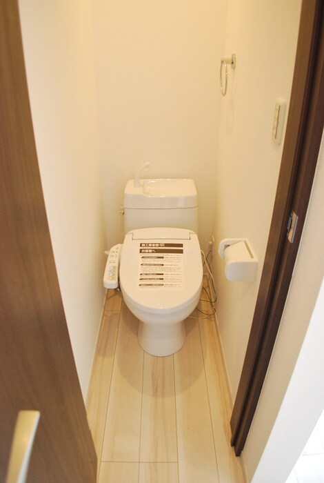 物件内観写真11　(トイレ)