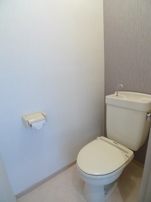 物件内観写真11　(トイレ)