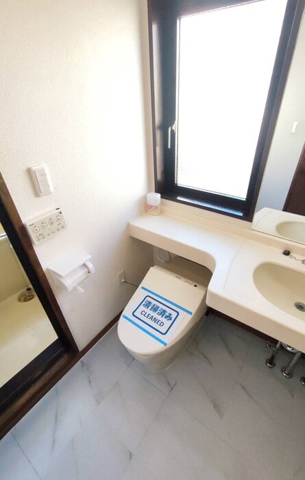 物件内観写真12　(トイレ)