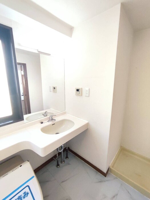 物件内観写真13　(洗面)