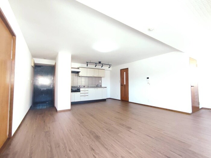 物件内観写真19　(廊下)