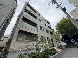 Ambiera早稲田外観写真