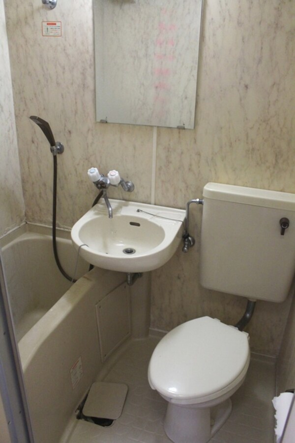 バス／シャワールーム等