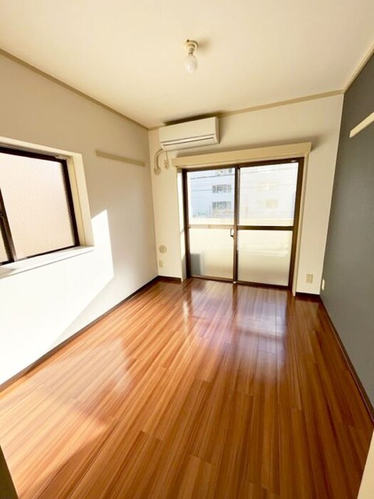 物件内観写真6　(居室)