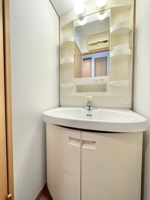 物件内観写真10　(洗面)