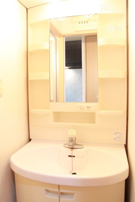 物件内観写真11　(洗面)