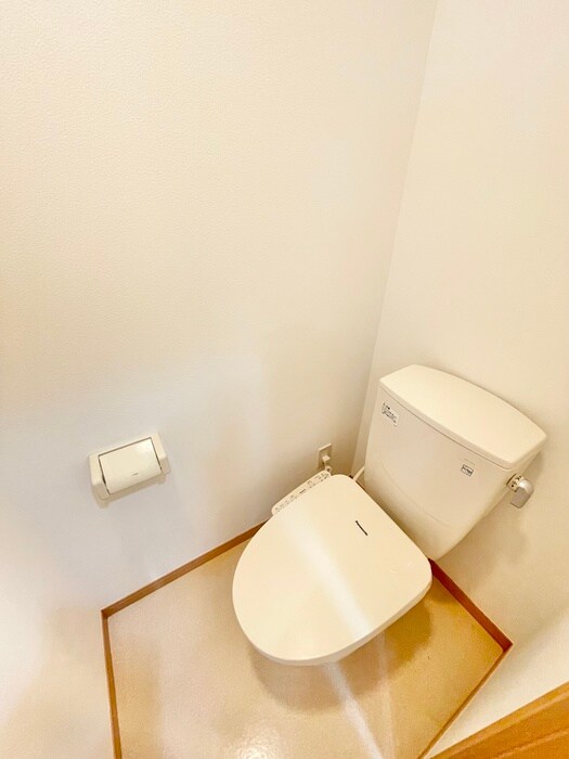 物件内観写真11　(トイレ)