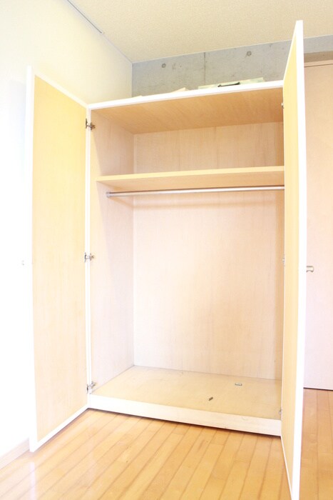 物件内観写真12　(収納)