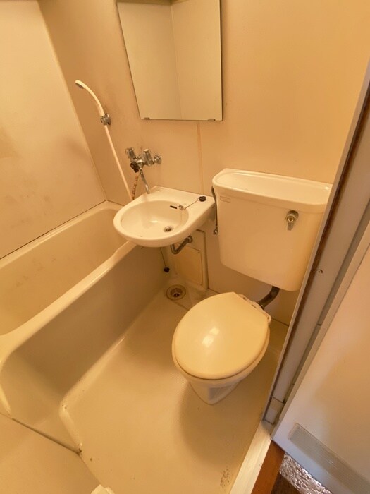 物件内観写真15　(トイレ)