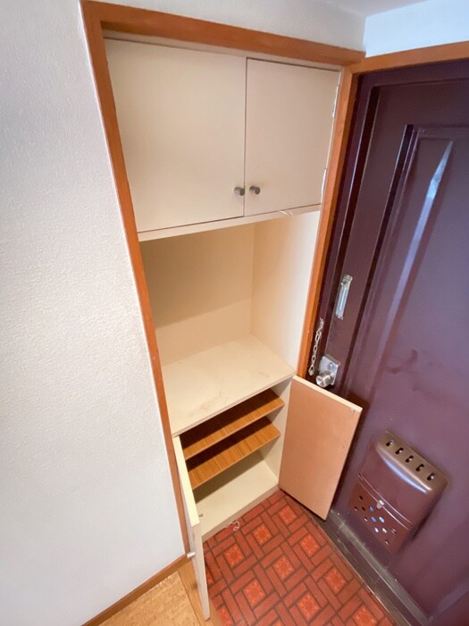 物件内観写真16　(靴箱)