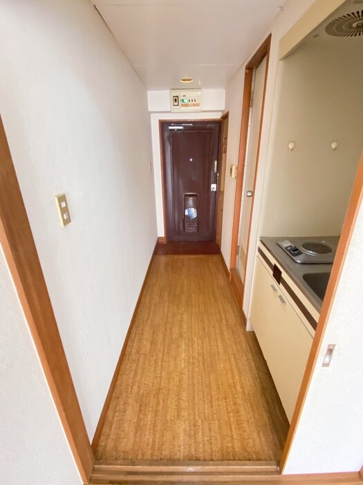 物件内観写真18　(廊下)