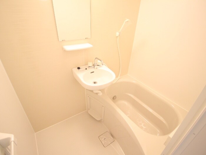 物件内観写真12　(バス／シャワールーム等)